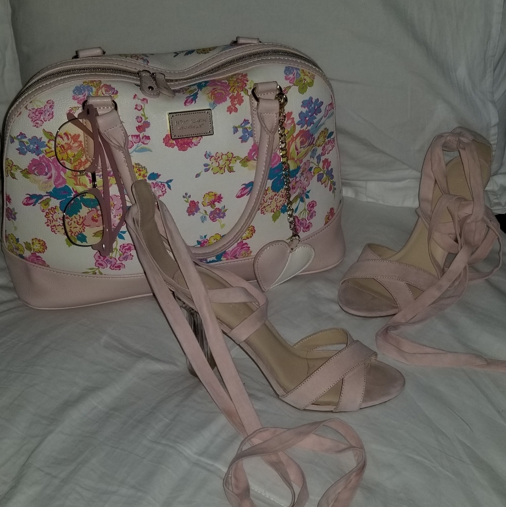 Betsy Johnson purse - Picture 4 of 14
